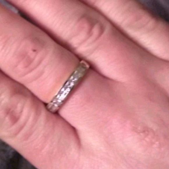 Ring - Picture 1 of 1